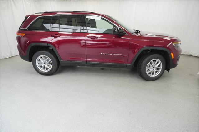 new 2025 Jeep Grand Cherokee car, priced at $34,875