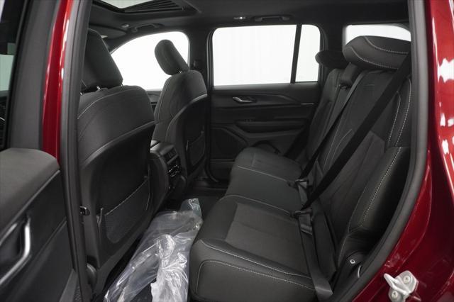 new 2025 Jeep Grand Cherokee car, priced at $34,875