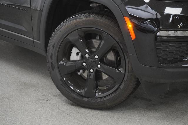 new 2025 Jeep Grand Cherokee car, priced at $46,280