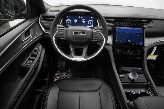 new 2025 Jeep Grand Cherokee car, priced at $46,280
