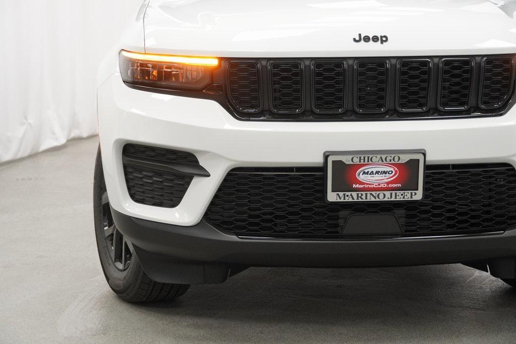 new 2025 Jeep Grand Cherokee car, priced at $38,885