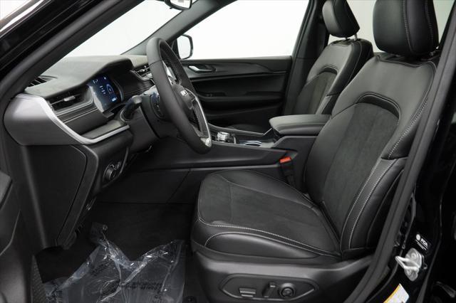 new 2025 Jeep Grand Cherokee car, priced at $41,375