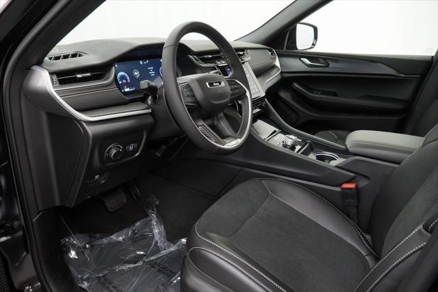 new 2025 Jeep Grand Cherokee car, priced at $41,375