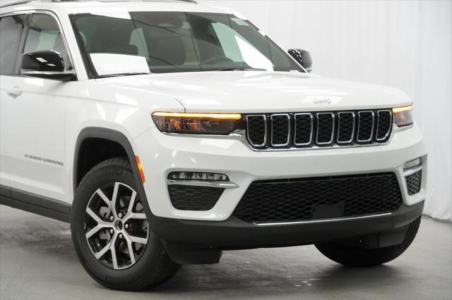 new 2024 Jeep Grand Cherokee car, priced at $37,215