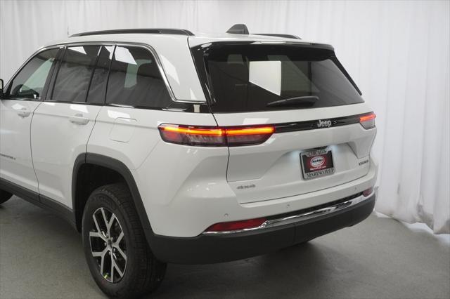 new 2025 Jeep Grand Cherokee car, priced at $42,160
