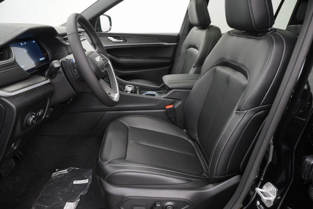 new 2025 Jeep Grand Cherokee L car, priced at $44,610