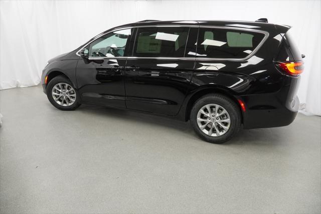 new 2025 Chrysler Pacifica car, priced at $45,815