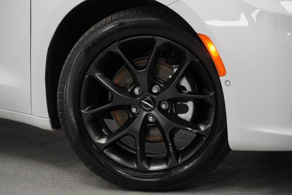 used 2024 Chrysler Pacifica car, priced at $36,994