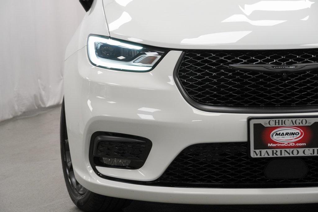 used 2024 Chrysler Pacifica car, priced at $36,994