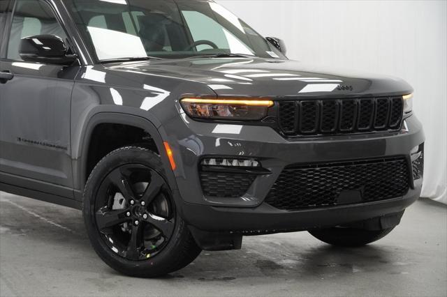 new 2025 Jeep Grand Cherokee car, priced at $44,535