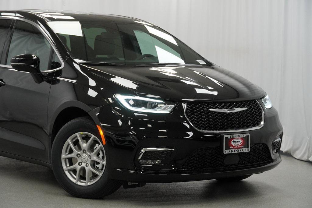 new 2026 Chrysler Pacifica car, priced at $38,140