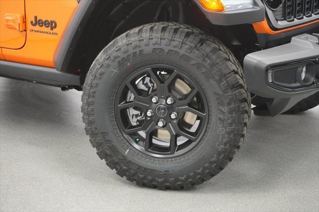 new 2025 Jeep Wrangler car, priced at $42,775
