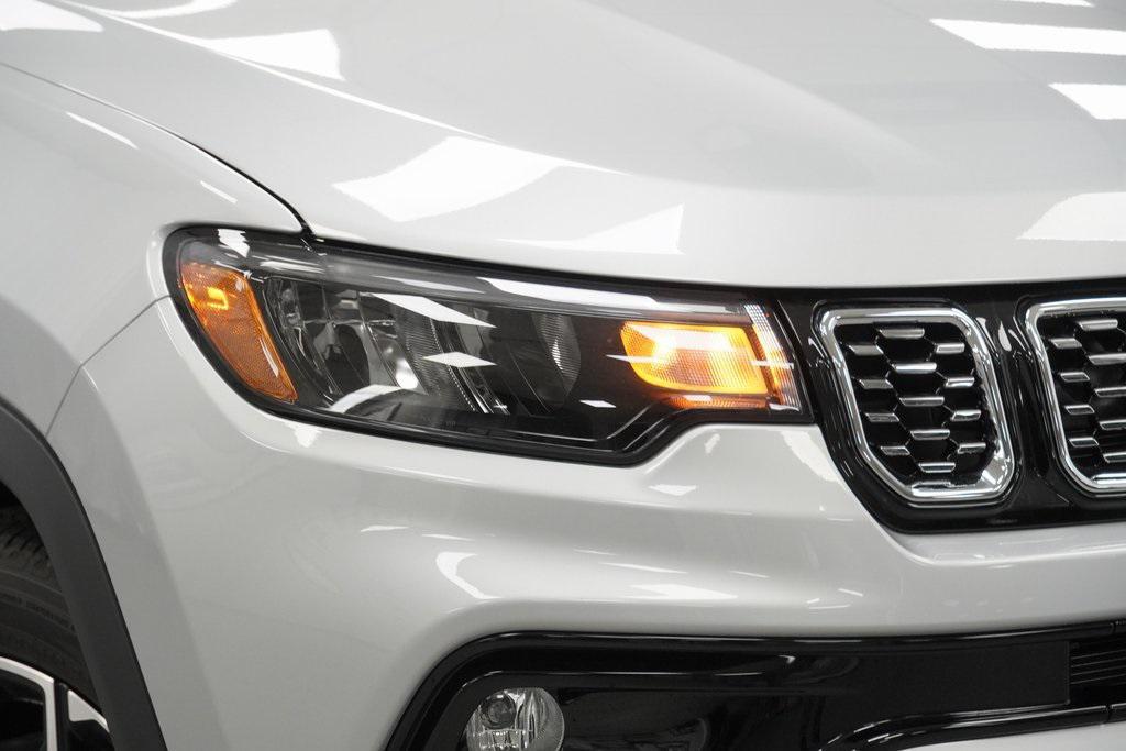 new 2026 Jeep Compass car, priced at $31,125