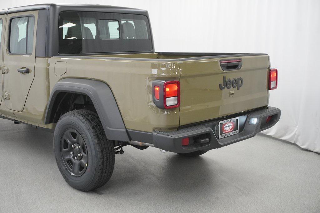 new 2025 Jeep Gladiator car, priced at $37,135