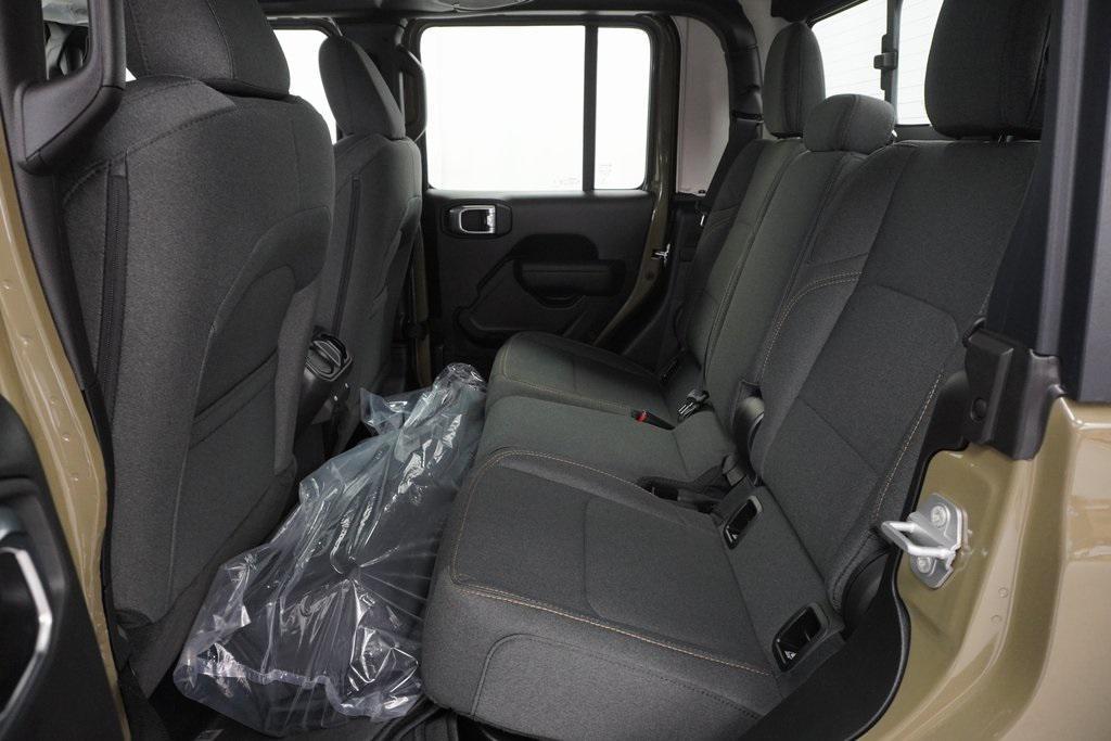 new 2025 Jeep Gladiator car, priced at $37,135