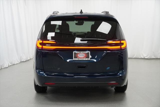 new 2025 Chrysler Pacifica Hybrid car, priced at $49,300