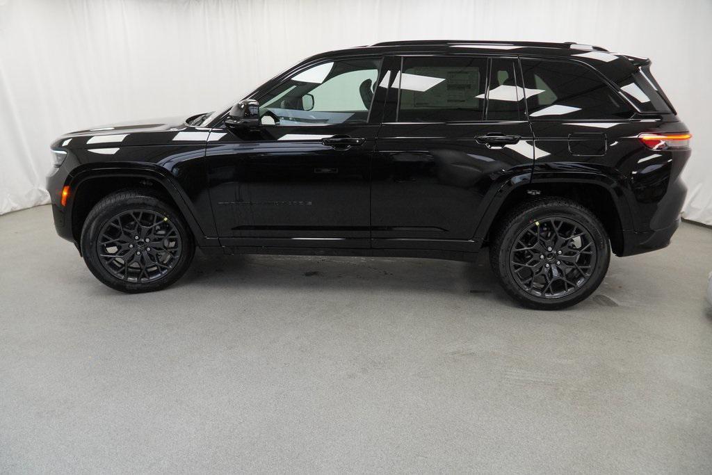 new 2025 Jeep Grand Cherokee car, priced at $55,425