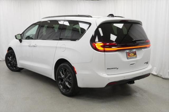 used 2023 Chrysler Pacifica car, priced at $43,744