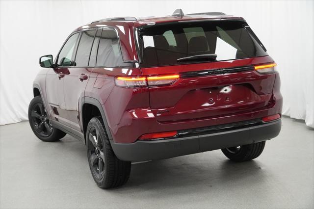 new 2025 Jeep Grand Cherokee car, priced at $40,675