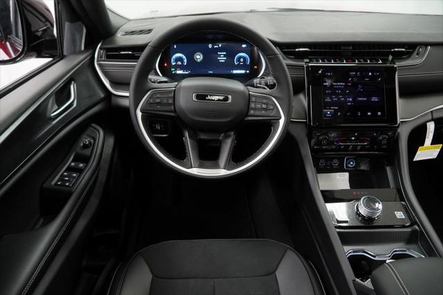 new 2025 Jeep Grand Cherokee car, priced at $40,675