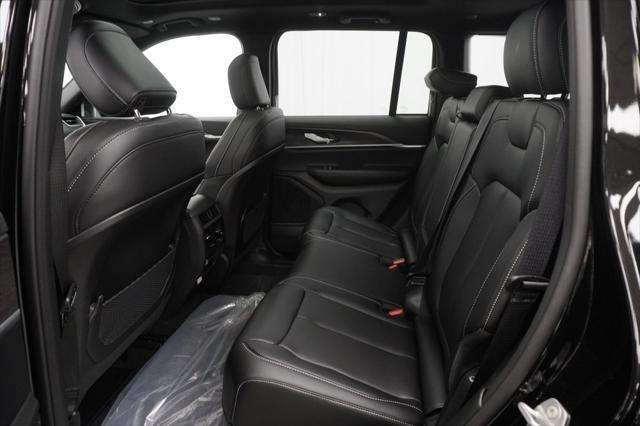 new 2025 Jeep Grand Cherokee car, priced at $44,485