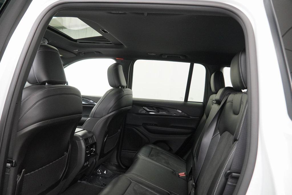 used 2023 Jeep Grand Cherokee car, priced at $34,194