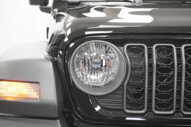 new 2025 Jeep Wrangler car, priced at $44,175