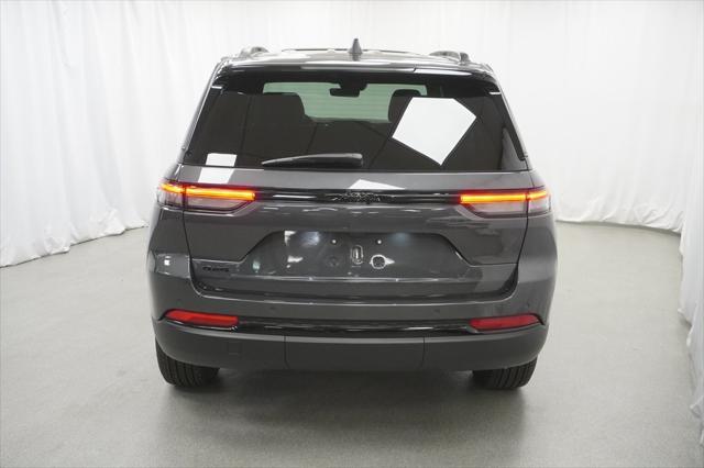 new 2025 Jeep Grand Cherokee car, priced at $36,725