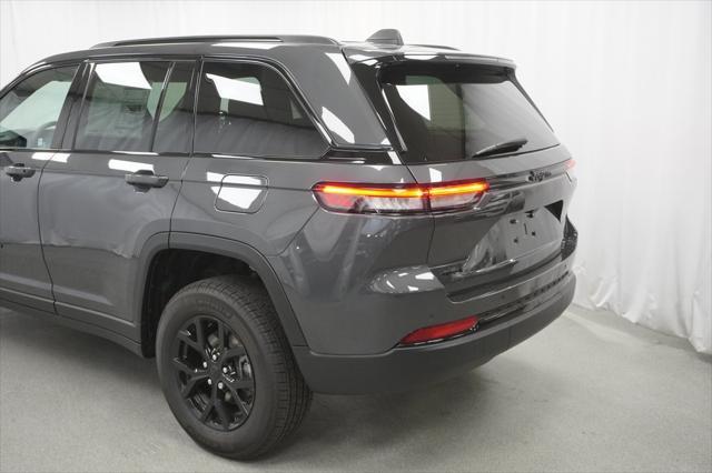 new 2025 Jeep Grand Cherokee car, priced at $36,725
