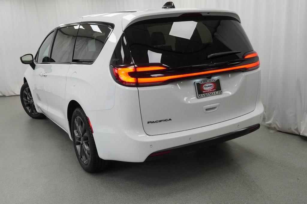 new 2026 Chrysler Pacifica car, priced at $46,385