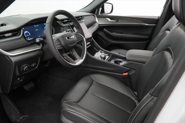 new 2025 Jeep Grand Cherokee car, priced at $41,165
