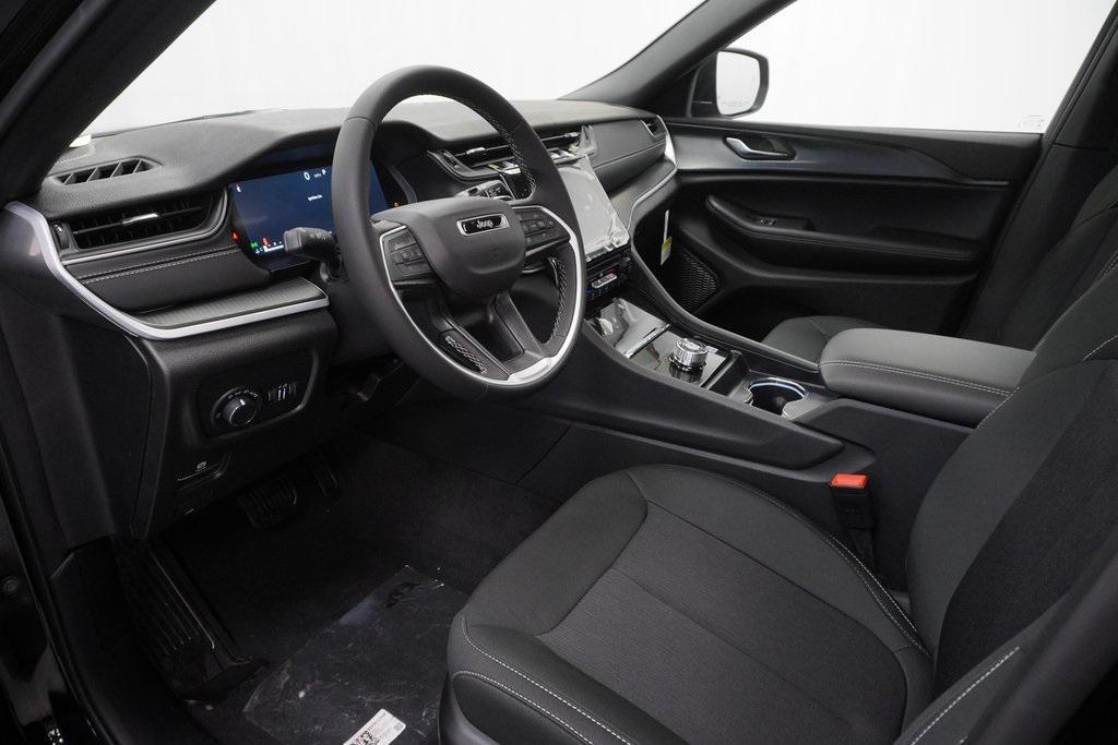 new 2025 Jeep Grand Cherokee L car, priced at $36,625