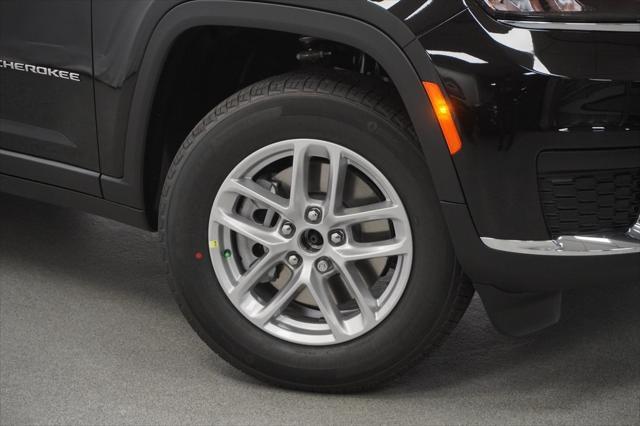 new 2025 Jeep Grand Cherokee L car, priced at $36,625