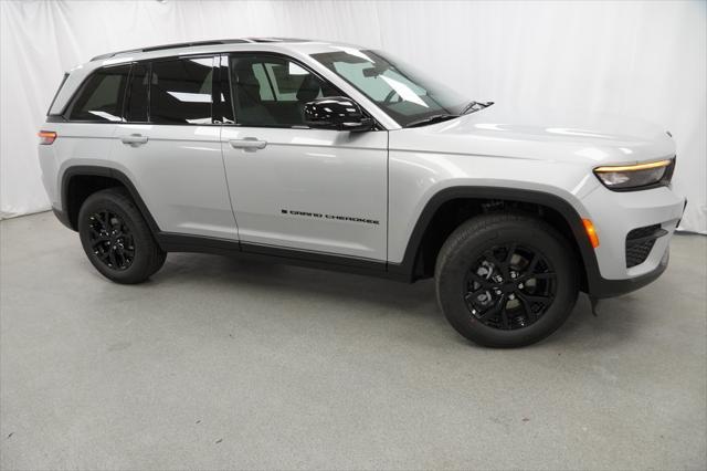 new 2025 Jeep Grand Cherokee car, priced at $38,530