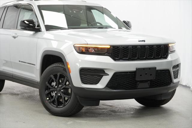 new 2025 Jeep Grand Cherokee car, priced at $38,530