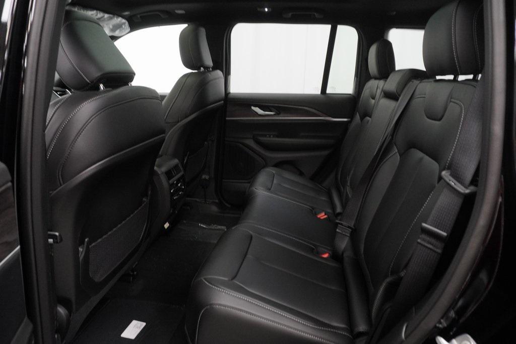 new 2025 Jeep Grand Cherokee car, priced at $42,760