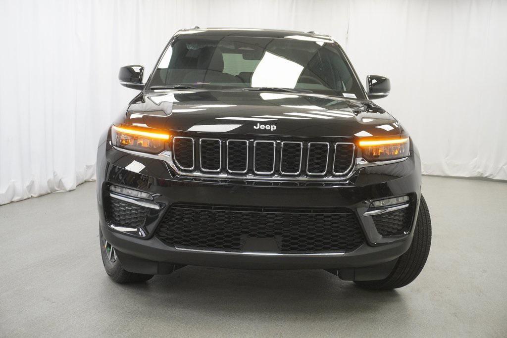new 2025 Jeep Grand Cherokee car, priced at $42,760
