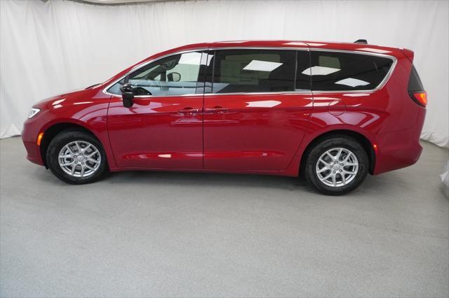 new 2025 Chrysler Pacifica car, priced at $39,940