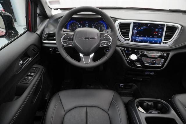 new 2025 Chrysler Pacifica car, priced at $39,940