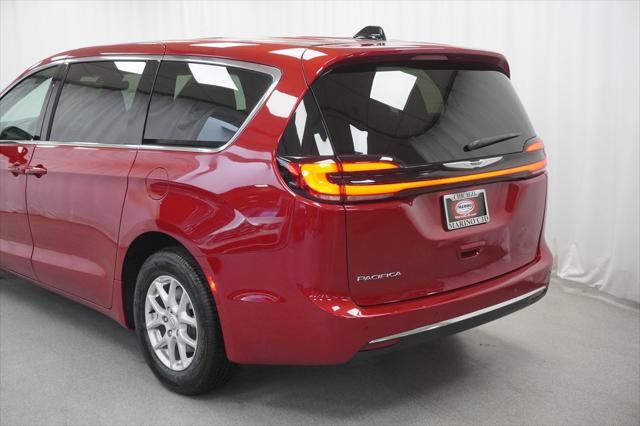 new 2025 Chrysler Pacifica car, priced at $39,940