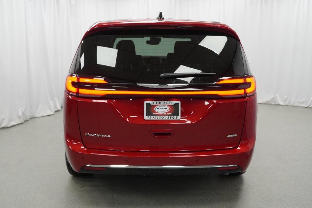 used 2025 Chrysler Pacifica car, priced at $39,494
