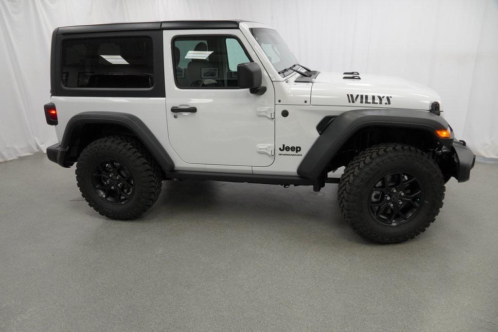 new 2025 Jeep Wrangler car, priced at $40,880