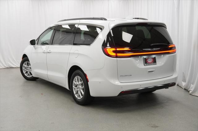 used 2022 Chrysler Pacifica car, priced at $27,494