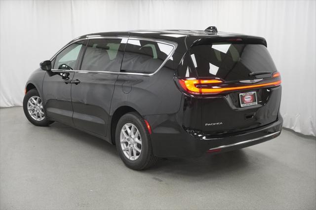 new 2025 Chrysler Pacifica car, priced at $41,445