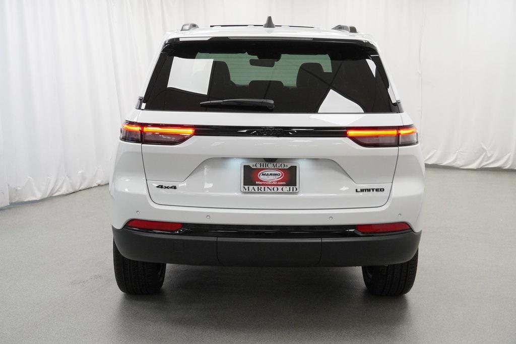new 2025 Jeep Grand Cherokee car, priced at $44,890