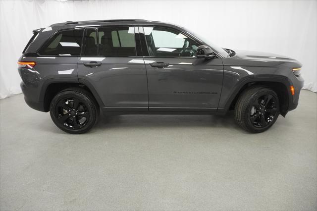 used 2024 Jeep Grand Cherokee car