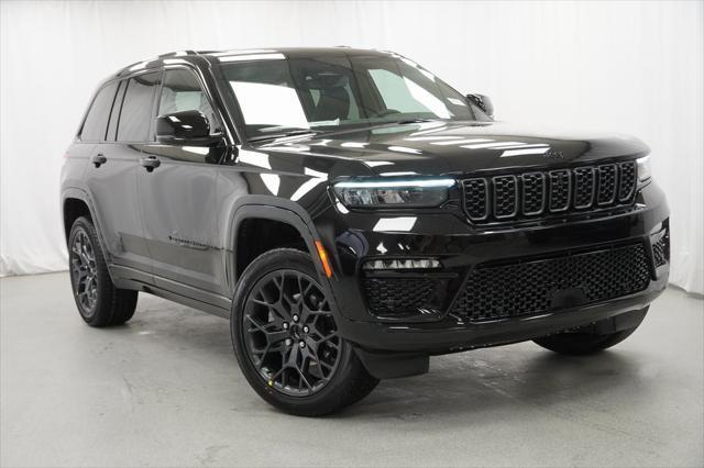 new 2025 Jeep Grand Cherokee car, priced at $55,975