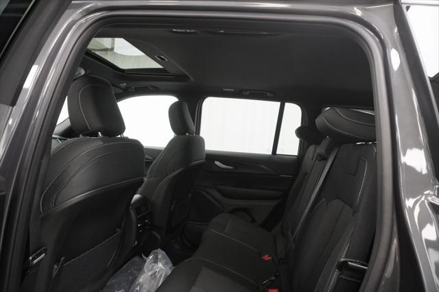 new 2025 Jeep Grand Cherokee car, priced at $34,875