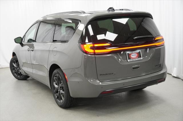 new 2025 Chrysler Pacifica car, priced at $49,535