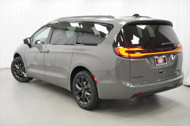 new 2025 Chrysler Pacifica car, priced at $49,535